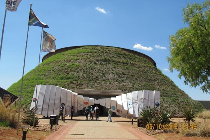 Full-Day Cradle of Human Kind and caves private - Photo 1 of 21